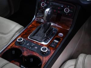 Volkswagen Touareg V8 TDI - Image 2