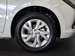 Suzuki Swift 1.2 GL+ auto - Image 4