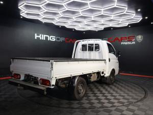 Hyundai H-100 Bakkie 2.6D deck - Image 4