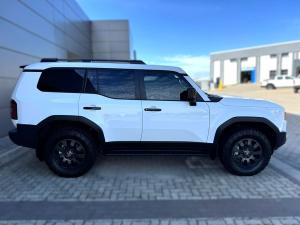 Toyota Land Cruiser Prado 2.8GD VX-R - Image 6