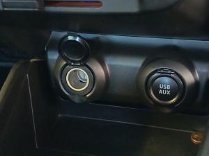 Suzuki Swift 1.2 GL manual - Image 17