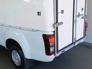 Isuzu D-Max Gen 6 250C single cab Fleetside - Image 16