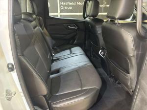 Isuzu D-Max 3.0TD double cab V-Cross 4x4 - Image 11