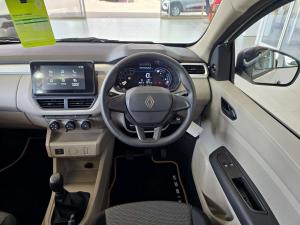 Renault Triber 1.0 Evolution - Image 18