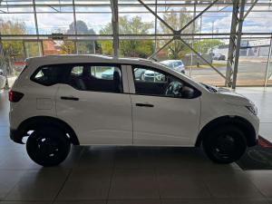 Renault Triber 1.0 Evolution - Image 6