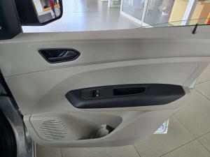 Renault Triber 1.0 Evolution - Image 14