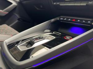 Audi RS3 Sportback quattro Carbon Edition - Image 10