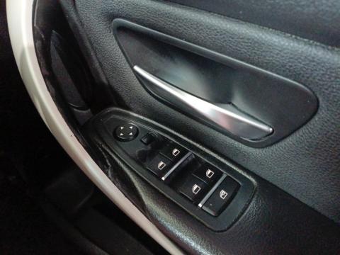 Image BMW 3 Series 318i Edition Sport Line Shadow auto