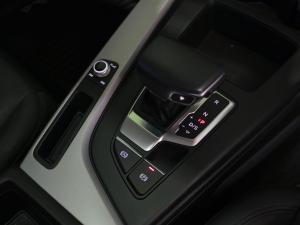 Audi A4 35TDI S line - Image 10