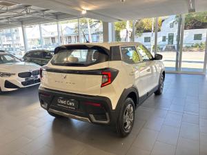 Mahindra XUV 3XO 1.2T MX2 manual - Image 6