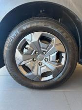 Mahindra XUV 3XO 1.2T MX2 manual - Image 9