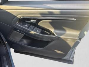 Land Rover Range Rover Evoque D200 R-Dynamic HSE - Image 10