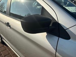 Ford Figo hatch 1.5 Ambiente - Image 16
