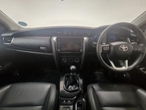 Toyota Fortuner 2.4GD-6 manual - Image 9