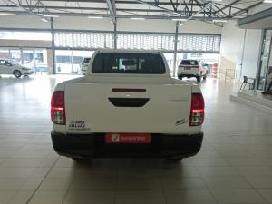 Toyota Hilux 2.4GD-6 double cab Raider manual - Image 5