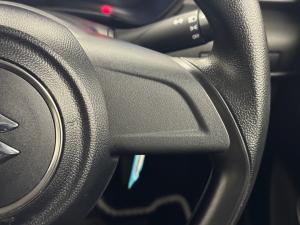 Suzuki Swift 1.2 GL - Image 10