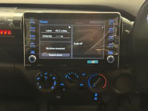 Toyota Hilux 2.4GD-6 double cab Raider manual - Image 13