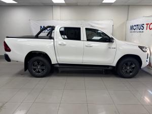 Toyota Hilux 2.4GD-6 double cab Raider manual - Image 3