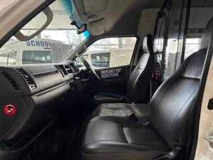 Toyota Hiace 2.7 Ses-fikile 16-seater - Image 7