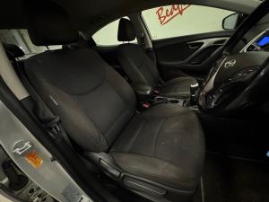 Hyundai Elantra 1.8 Executive - Image 15