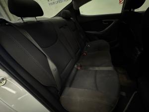Hyundai Elantra 1.8 Executive - Image 16