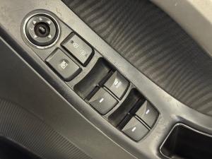 Hyundai Elantra 1.8 Executive - Image 20