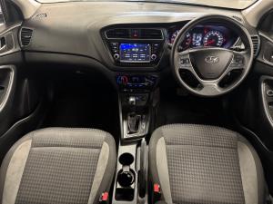Hyundai i20 1.4 Motion auto - Image 6