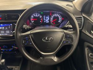 Hyundai i20 1.4 Motion auto - Image 8