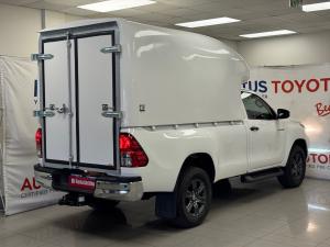 Toyota Hilux 2.4GD-6 single cab Raider manual - Image 2