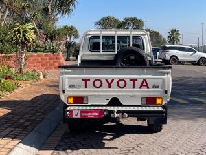 Toyota Land Cruiser 79 4.5D-4D LX V8 single cab - Image 5