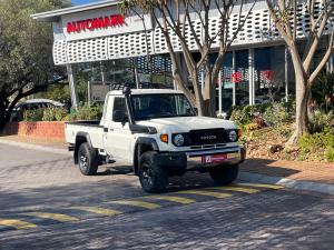 Toyota Land Cruiser 79 4.5D-4D LX V8 single cab - Image 1