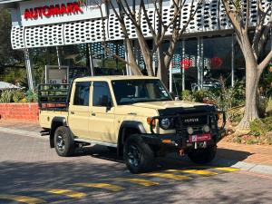 Toyota Land Cruiser 79 2.8GD-6 double cab auto - Image 1