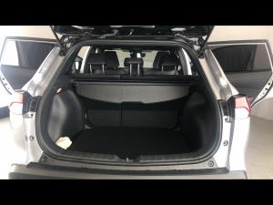 Toyota Corolla Cross 1.8 GR-Sport - Image 13