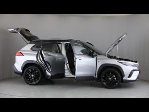Toyota Corolla Cross 1.8 GR-Sport - Image 30