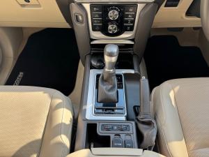 Toyota Land Cruiser Prado 2.8GD VX-L - Image 12