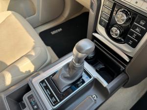 Toyota Land Cruiser Prado 2.8GD VX-L - Image 13