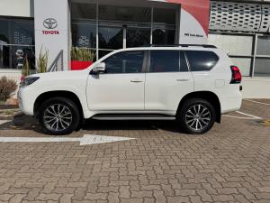 Toyota Land Cruiser Prado 2.8GD VX-L - Image 24