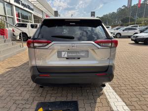 Toyota RAV4 2.0 GX auto - Image 5