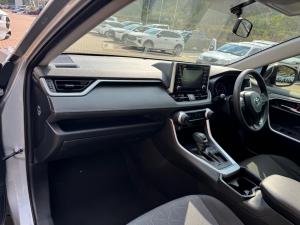 Toyota RAV4 2.0 GX auto - Image 7
