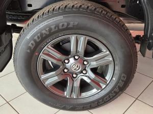 Toyota Hilux 2.8 GD-6 RB SRX automaticD/C - Image 10