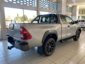 Toyota Hilux 2.8 GD-6 RB Legend 4X4 automaticE/CAB - Image 2