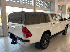 Toyota Hilux 2.4 GD-6 Raider 4X4 automaticD/C - Image 2