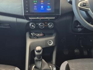 Nissan Magnite 1.0T Acenta - Image 11