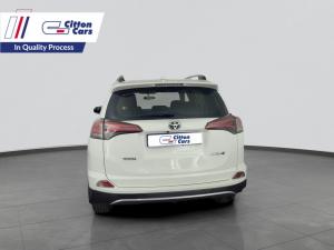 Toyota RAV4 2.0 GX automatic - Image 4