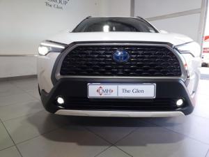 Toyota Corolla 1.8 Hybrid XR - Image 2