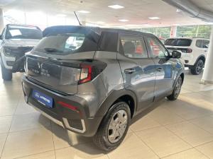 Mahindra XUV 3XO 1.2T MX2 auto - Image 10