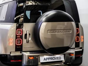 Land Rover Defender 110 P400 X - Image 10