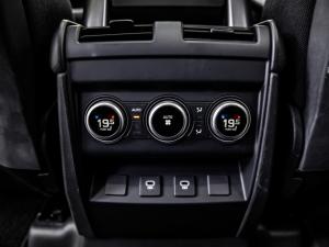 Land Rover Defender 110 P400 X - Image 14