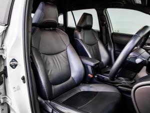 Toyota Corolla Cross 1.8 Hybrid XS - Image 11