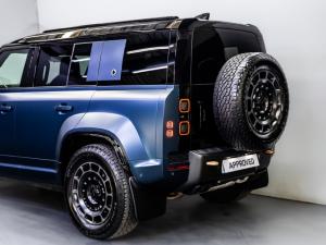 Land Rover Defender 110 Octa - Image 9